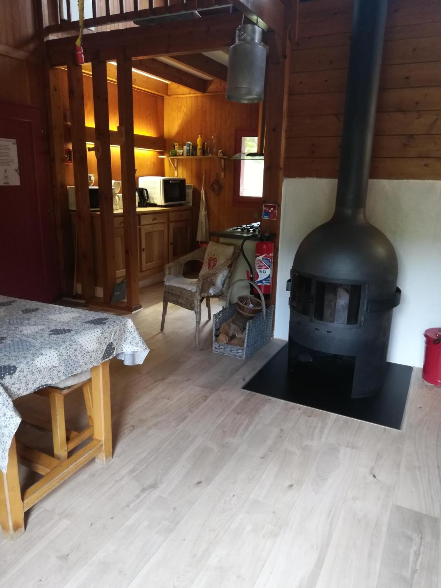 Les Chalets De La Foret D'Issaux Osse-en-Aspe Eksteriør billede