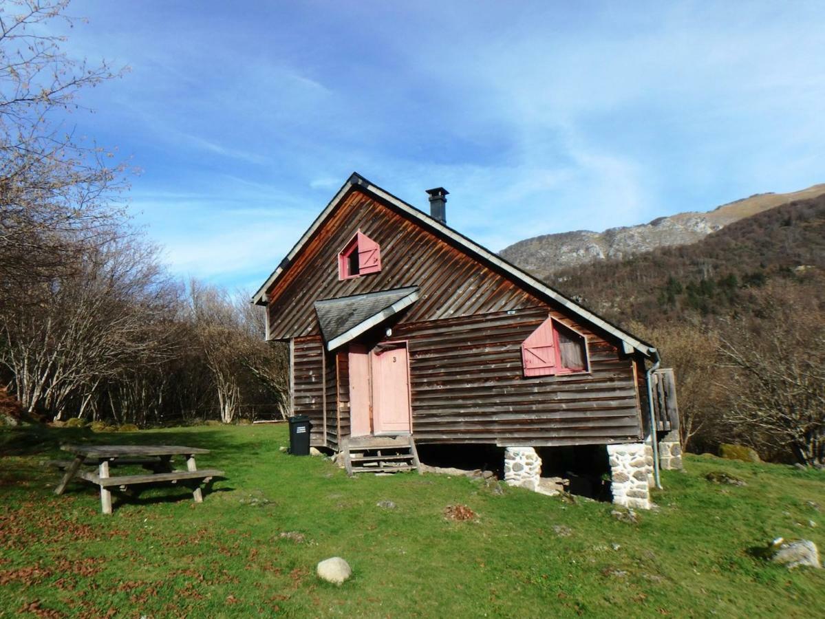 Les Chalets De La Foret D'Issaux Osse-en-Aspe Eksteriør billede